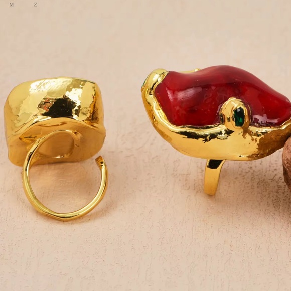 Red Coral Gold Plated Fashion Statement Ring - Picture 3 of 5